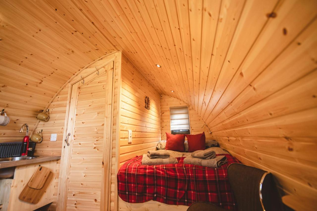 רויברידג' Highland & Transylvania Glamping Pods מראה חיצוני תמונה