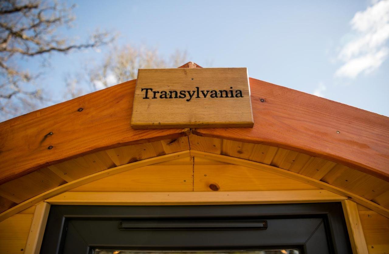 רויברידג' Highland & Transylvania Glamping Pods מראה חיצוני תמונה