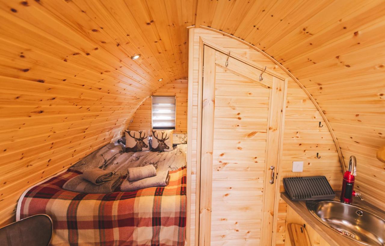 רויברידג' Highland & Transylvania Glamping Pods מראה חיצוני תמונה