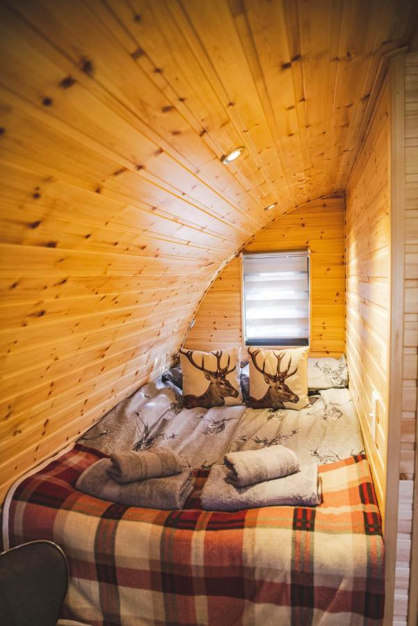 רויברידג' Highland & Transylvania Glamping Pods מראה חיצוני תמונה
