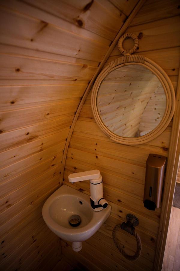 רויברידג' Highland & Transylvania Glamping Pods מראה חיצוני תמונה